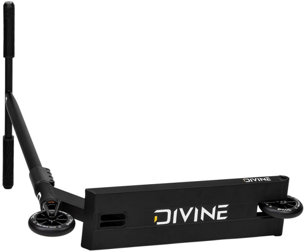 Divine Stunt Scooter Nyx M black 2